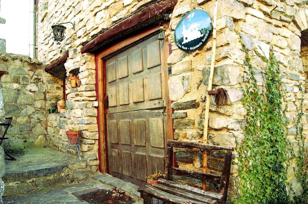 Casasdetrevijano Canon Del Rio Leza Soto en Cameros 外观 照片