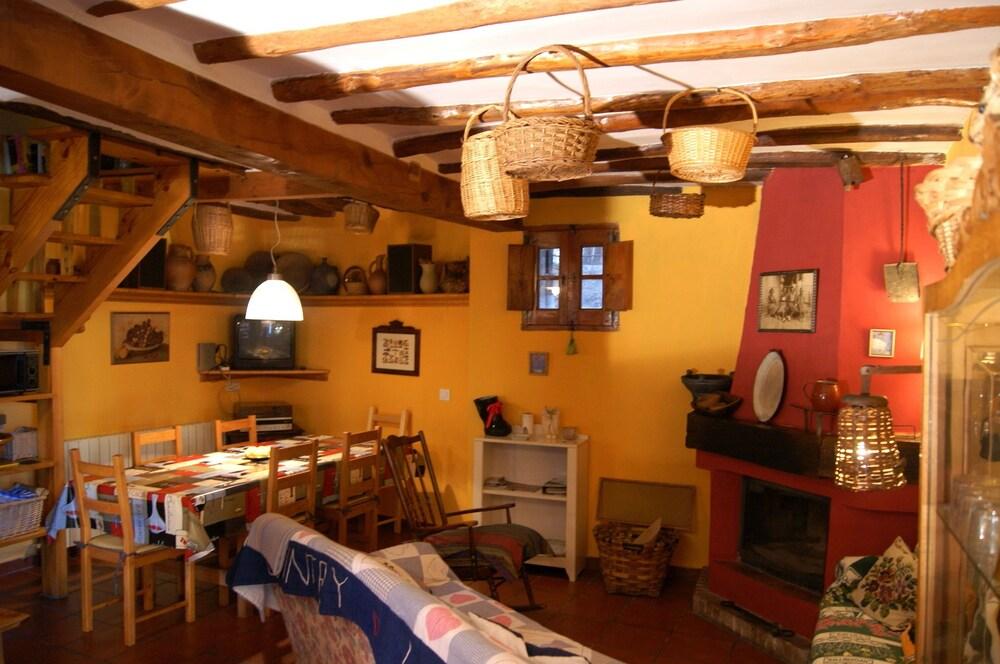 Casasdetrevijano Canon Del Rio Leza Soto en Cameros 外观 照片