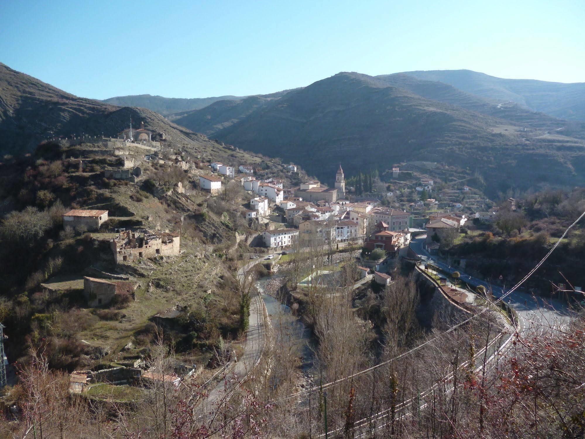 Casasdetrevijano Canon Del Rio Leza Soto en Cameros 外观 照片